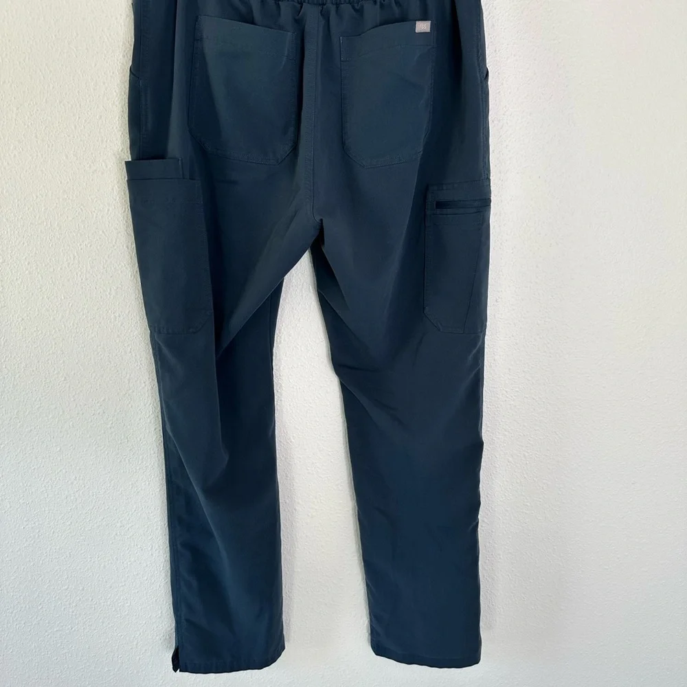 Figs Men’s L Teal pants